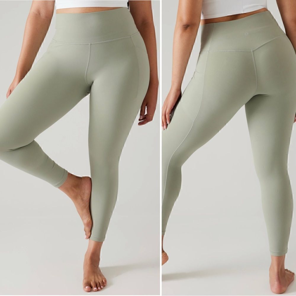 Athleta Salutation Stash Pocket II Capri Leggings, Size 1X